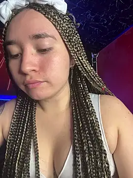 Snapshot of Sophie_LS chatting on February 11, 2026, 12:43 am Sophie LS online show from February 11, 2026, 12:43 am