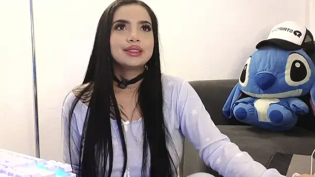 Snapshot of Alissfressa chatting on May 3, 2026, 12:27 am Alissfressa online show from May 3, 2026, 12:27 am