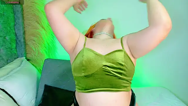 astridjonness online show from February 9, 2026, 8:29 pm