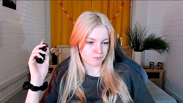 GraceGlamour online show from March 21, 2025, 5:11 am