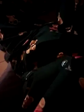 ptrz990 online show from November 24, 2025, 9:37 pm