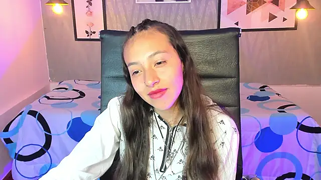 Snapshot of Valeria_roussi chatting on December 19, 2024, 8:13 pm Valeria roussi online show from December 19, 2024, 8:13 pm