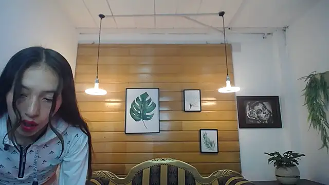 Snapshot of Valeria_roussi chatting on February 19, 2025, 2:01 pm Valeria roussi online show from February 19, 2025, 2:01 pm