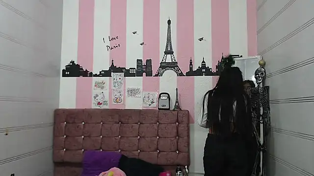 Snapshot of sara_caplerx chatting on September 28, 2025, 1:18 pm sara caplerx online show from September 28, 2025, 1:18 pm