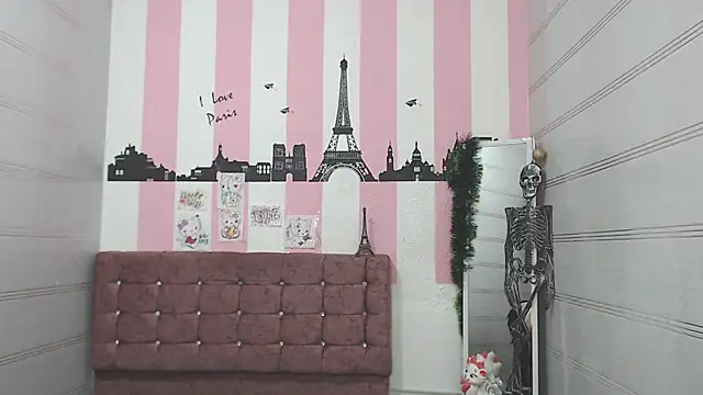 Snapshot of sara_caplerx chatting on September 26, 2025, 12:45 pm sara caplerx online show from September 26, 2025, 12:45 pm