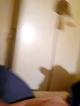 Snapshot of HeteroHotGuy1 chatting on January 21, 2025, 7:28 pm HeteroHotGuy1 online show from January 21, 2025, 7:28 pm