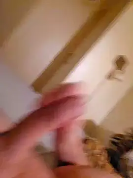 Snapshot of HeteroHotGuy1 chatting on December 23, 2024, 3:50 am HeteroHotGuy1 online show from December 23, 2024, 3:50 am