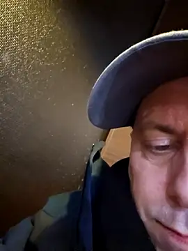 Snapshot of HeteroHotGuy1 chatting on February 23, 2025, 1:57 am HeteroHotGuy1 online show from February 23, 2025, 1:57 am