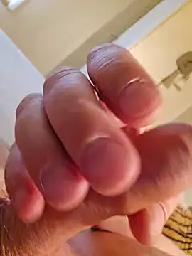 Snapshot of HeteroHotGuy1 chatting on February 14, 2025, 2:54 pm HeteroHotGuy1 online show from February 14, 2025, 2:54 pm