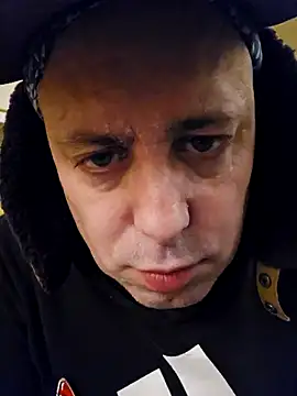 Snapshot of HeteroHotGuy1 chatting on February 1, 2025, 2:05 am HeteroHotGuy1 online show from February 1, 2025, 2:05 am