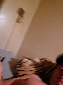 Snapshot of HeteroHotGuy1 chatting on February 9, 2025, 3:11 am HeteroHotGuy1 online show from February 9, 2025, 3:11 am