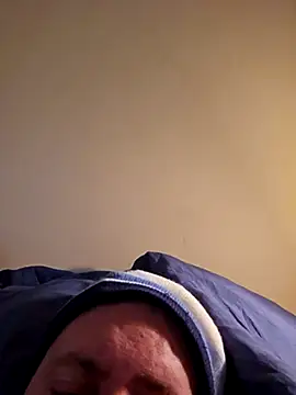 Snapshot of HeteroHotGuy1 chatting on March 17, 2025, 4:33 pm HeteroHotGuy1 online show from March 17, 2025, 4:33 pm