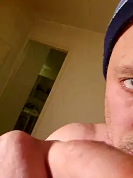 Snapshot of HeteroHotGuy1 chatting on March 16, 2025, 7:49 pm HeteroHotGuy1 online show from March 16, 2025, 7:49 pm