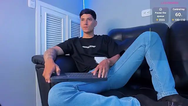 Damian23   online show from March 21, 2025, 3:46 pm