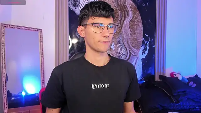 Snapshot of Alexx_tc chatting on April 2, 2026, 3:02 am Alexx tc online show from April 2, 2026, 3:02 am