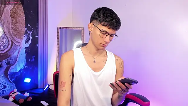 Snapshot of Alexx_tc chatting on March 27, 2026, 1:58 am Alexx tc online show from March 27, 2026, 1:58 am