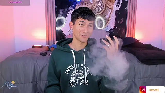 Snapshot of Alexx_tc chatting on April 14, 2026, 5:01 am Alexx tc online show from April 14, 2026, 5:01 am