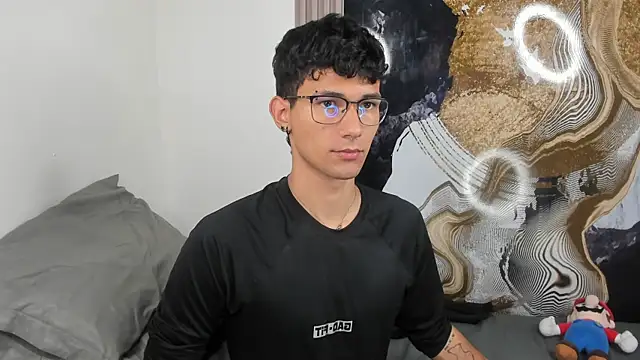 Snapshot of Alexx_tc chatting on April 13, 2026, 12:58 am Alexx tc online show from April 13, 2026, 12:58 am