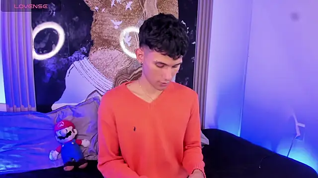 Snapshot of Alexx_tc chatting on March 13, 2026, 1:43 am Alexx tc online show from March 13, 2026, 1:43 am