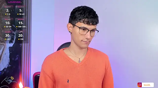 Snapshot of Alexx_tc chatting on April 11, 2026, 10:35 pm Alexx tc online show from April 11, 2026, 10:35 pm