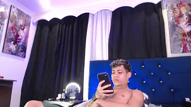 Snapshot of Sexys_Boys_Hot1 chatting on May 28, 2026, 1:35 am Sexys Boys Hot1 online show from May 28, 2026, 1:35 am