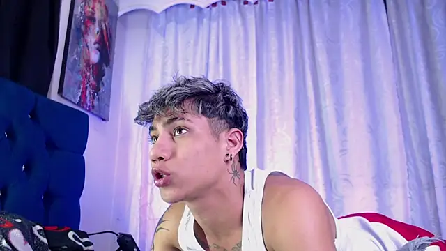 Snapshot of Sexys_Boys_Hot1 chatting on May 7, 2026, 1:54 am Sexys Boys Hot1 online show from May 7, 2026, 1:54 am