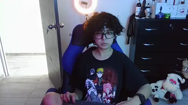 Snapshot of thomascooper7 chatting on October 16, 2025, 6:27 pm thomascooper7 online show from October 16, 2025, 6:27 pm