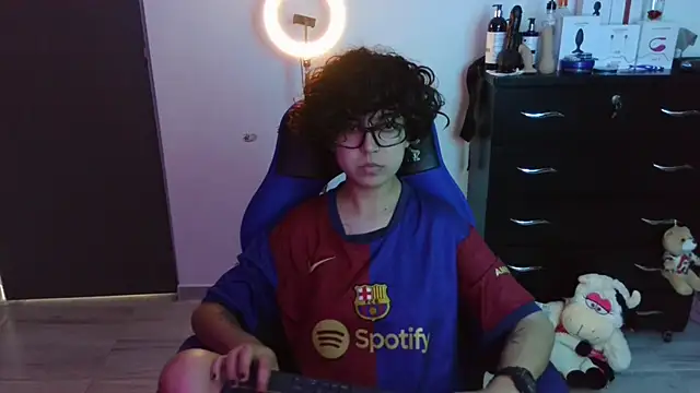 Snapshot of thomascooper7 chatting on October 26, 2025, 7:03 pm thomascooper7 online show from October 26, 2025, 7:03 pm