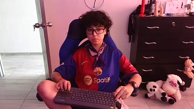 Snapshot of thomascooper7 chatting on March 22, 2026, 6:53 pm thomascooper7 online show from March 22, 2026, 6:53 pm