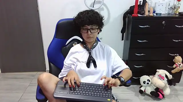 Snapshot of thomascooper7 chatting on March 28, 2026, 7:37 pm thomascooper7 online show from March 28, 2026, 7:37 pm