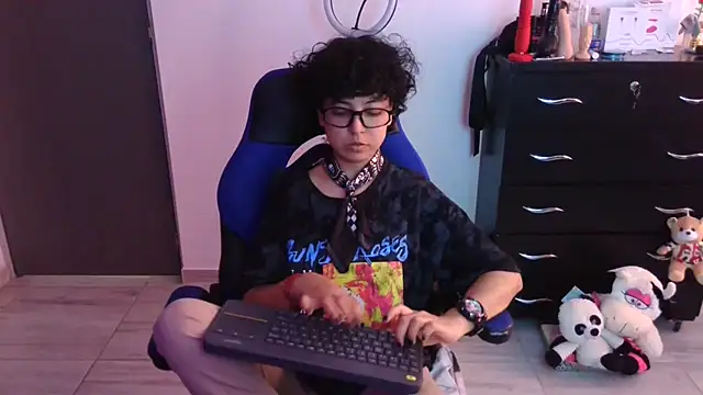 Snapshot of thomascooper7 chatting on March 20, 2026, 7:37 pm thomascooper7 online show from March 20, 2026, 7:37 pm