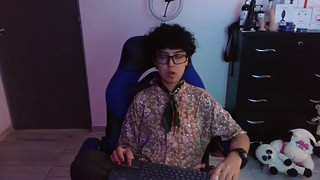 Snapshot of thomascooper7 chatting on February 19, 2026, 7:11 pm thomascooper7 online show from February 19, 2026, 7:11 pm