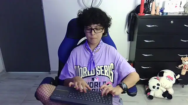 Snapshot of thomascooper7 chatting on April 2, 2026, 8:15 pm thomascooper7 online show from April 2, 2026, 8:15 pm