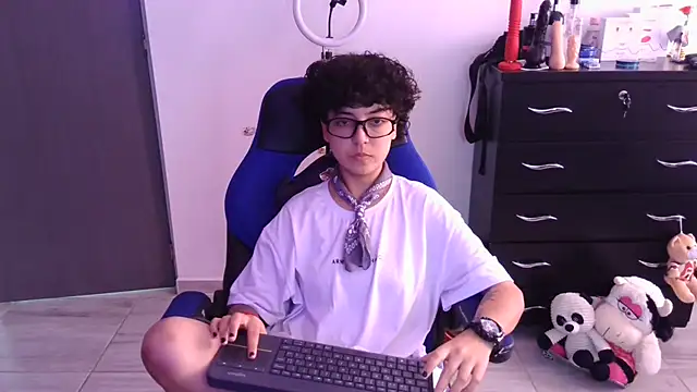 Snapshot of thomascooper7 chatting on March 2, 2026, 7:10 pm thomascooper7 online show from March 2, 2026, 7:10 pm