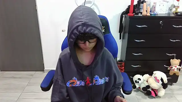 Snapshot of thomascooper7 chatting on March 7, 2026, 1:23 am thomascooper7 online show from March 7, 2026, 1:23 am