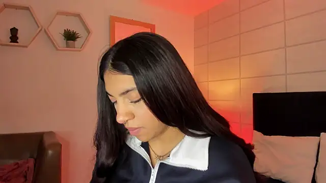 Christine Laam online show from November 3, 2025, 12:09 pm