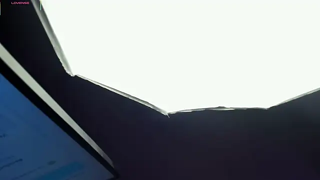 Snapshot of Christine_Laam chatting on May 14, 2026, 12:02 pm Christine Laam online show from May 14, 2026, 12:02 pm