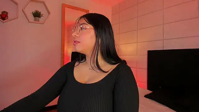 Christine Laam online show from January 10, 2026, 2:51 am