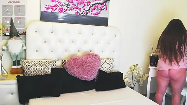 Snapshot of Ysabell01 chatting on March 14, 2026, 5:24 am Ysabell01 online show from March 14, 2026, 5:24 am