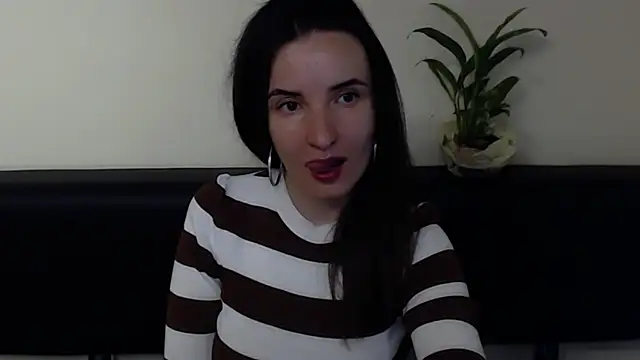 LaimaV  online show from May 29, 2026, 3:51 pm
