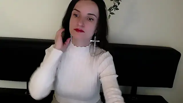 Snapshot of LaimaV_ chatting on April 15, 2026, 9:37 pm LaimaV online show from April 15, 2026, 9:37 pm