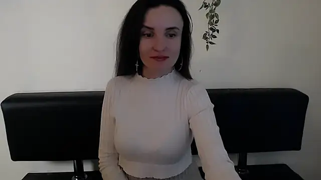 Snapshot of LaimaV_ chatting on March 21, 2026, 10:35 pm LaimaV online show from March 21, 2026, 10:35 pm