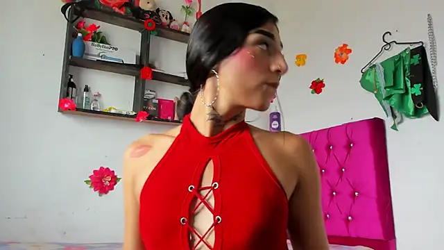 Snapshot of chloe_evanx_ chatting on October 30, 2025, 7:44 pm chloe evanx  online show from October 30, 2025, 7:44 pm