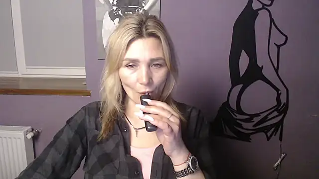  sexy lady online show from March 25, 2026, 5:23 pm