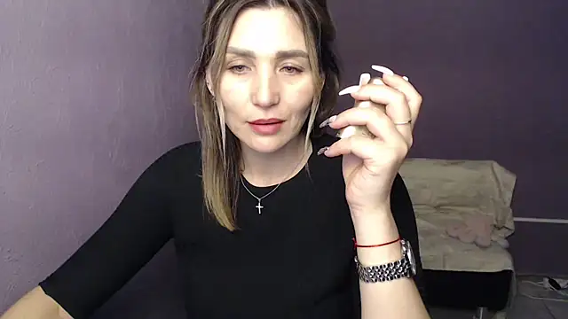  sexy lady online show from October 12, 2025, 1:34 pm