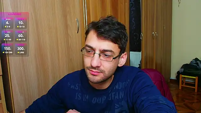 Snapshot of HungEddy chatting on January 16, 2025, 7:10 pm HungEddy online show from January 16, 2025, 7:10 pm