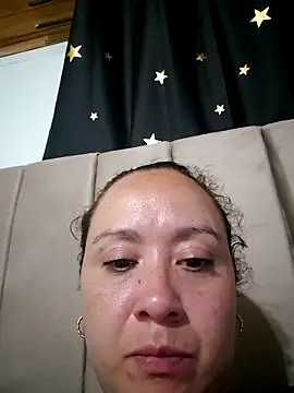 Snapshot of RenataSexy_ chatting on May 14, 2026, 1:24 am RenataSexy online show from May 14, 2026, 1:24 am