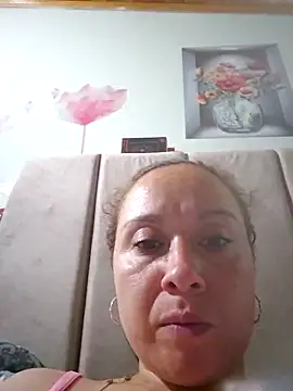 Snapshot of RenataSexy_ chatting on March 28, 2026, 1:50 am RenataSexy online show from March 28, 2026, 1:50 am