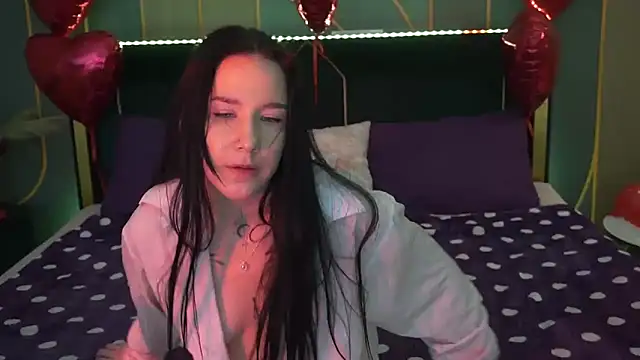 Snapshot of NikkiGoldSide chatting on February 18, 2025, 8:14 pm NikkiGoldSide online show from February 18, 2025, 8:14 pm