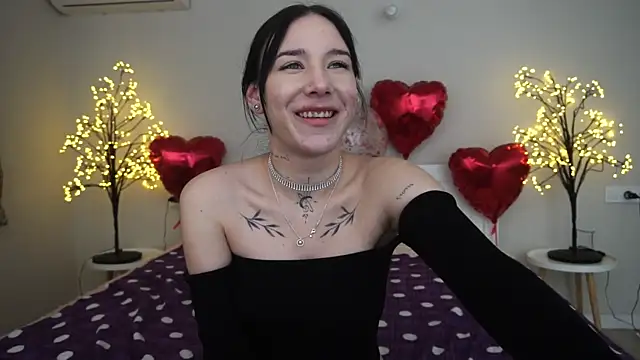 Snapshot of NikkiGoldSide chatting on February 26, 2025, 5:21 pm NikkiGoldSide online show from February 26, 2025, 5:21 pm